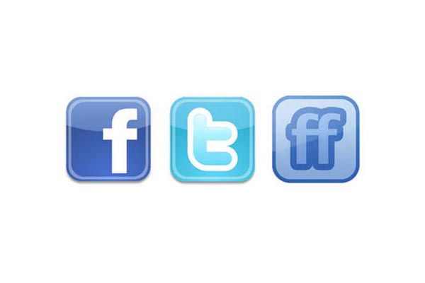 Universal si apre ai social network: pagine su Facebook e Twitter